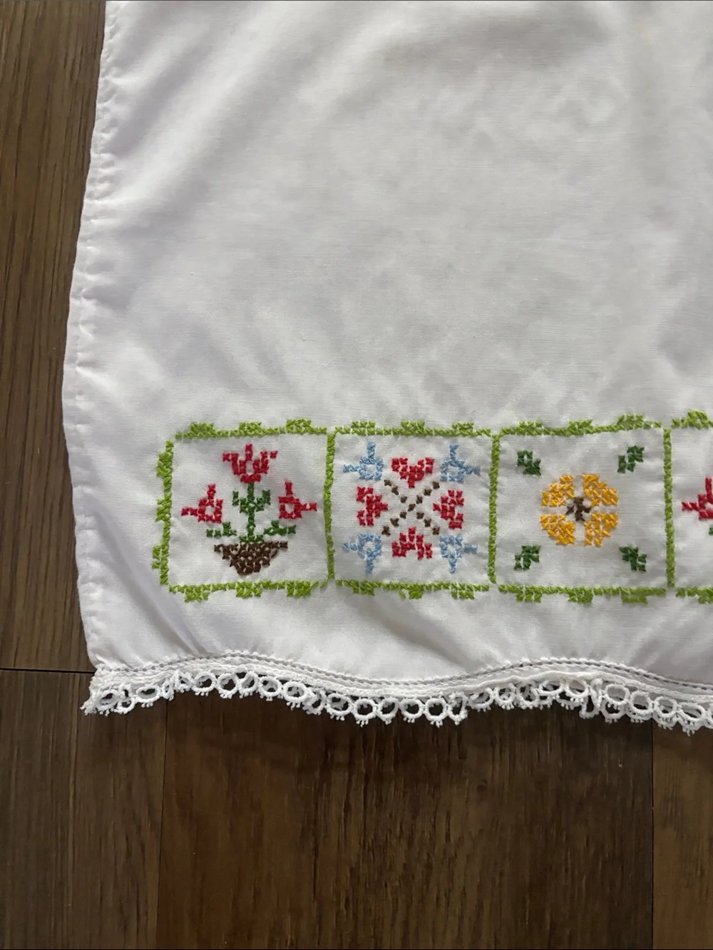 embroidered cherry privacy panel handmade new